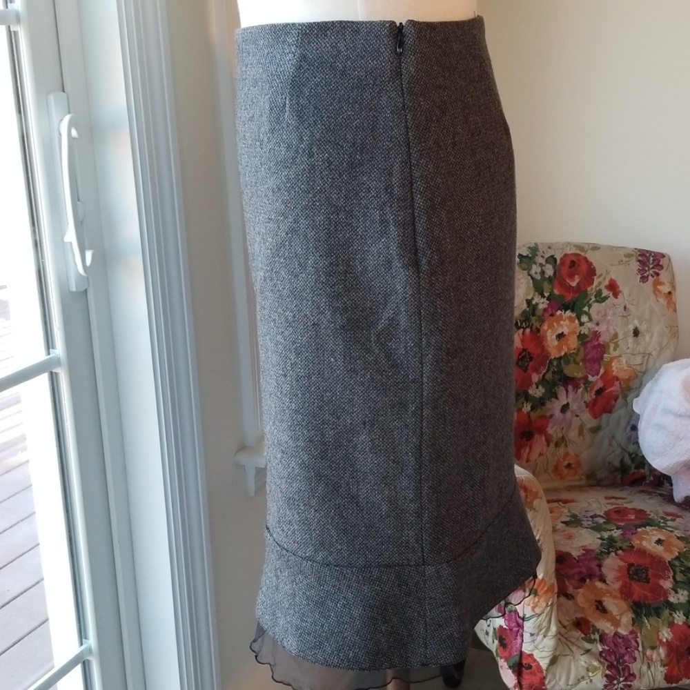 Willi Smith Made in Italy Wool/Cashmere Mix Skirt. - Picture 3 of 9